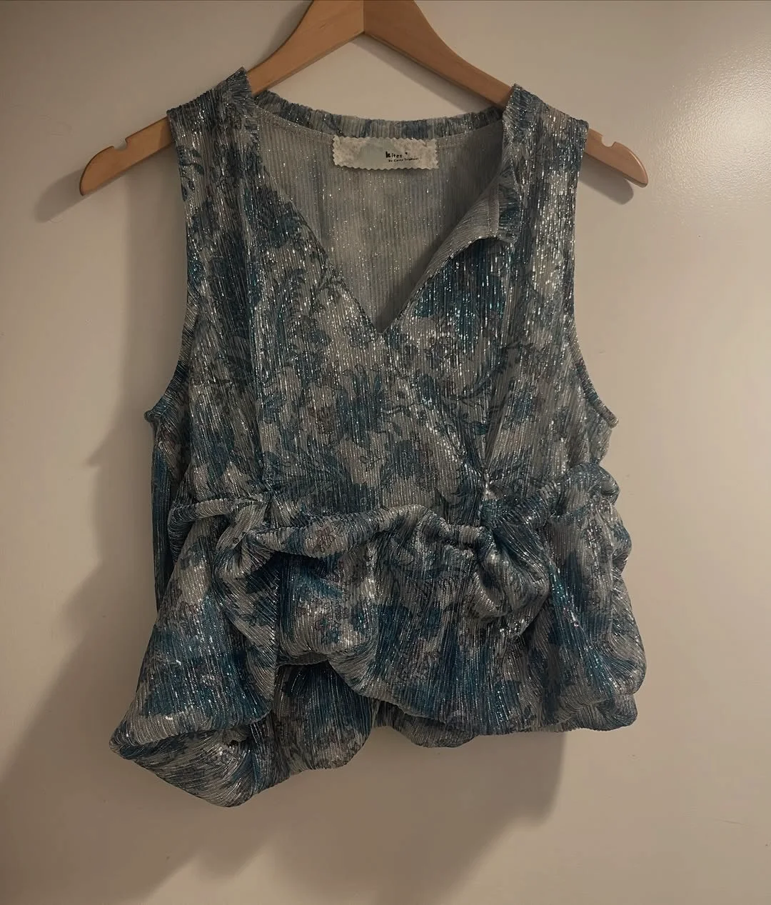 Blue toile silk vest